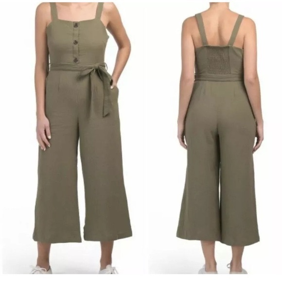 Green jumpsuit - Picture 3 of 3